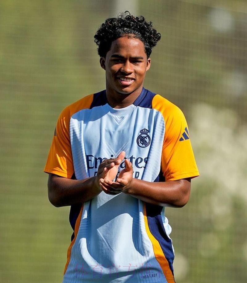 为提前适应 恩德里克计划缩短假期参加皇马季前赛 为提前适应 恩德里克计划缩短假期参加皇马季前赛